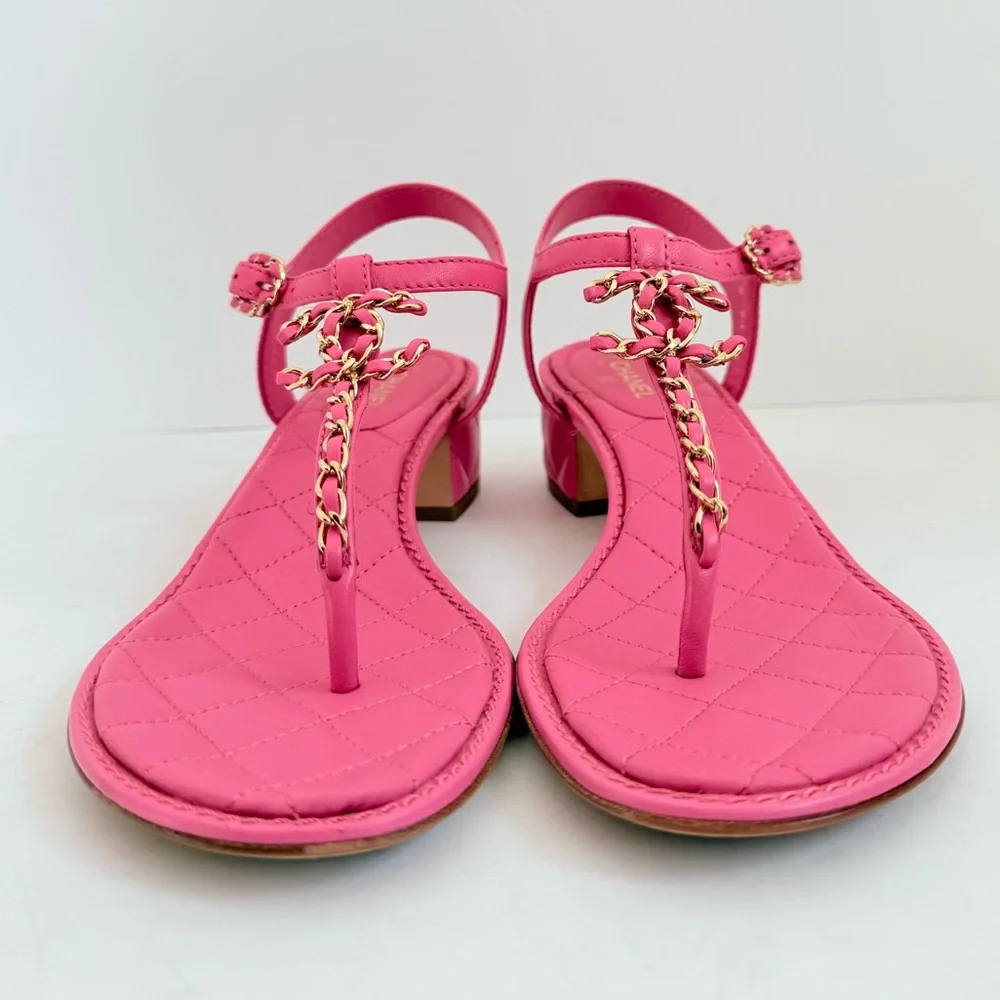 Chanel 20S Pink Quilted Lambskin CC Chain Thong Sandals Gold Hardware EU 39.5 - Picture 2 of 11